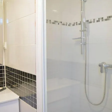 T2 Avec Terrasse, 5 Couchages, Parking Prive - Les Mimosas - Fr-1-251-503 Apartman *